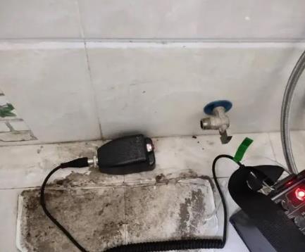 丹寨屋顶漏水维修公司分享下卫生间漏水的危害及解决方法